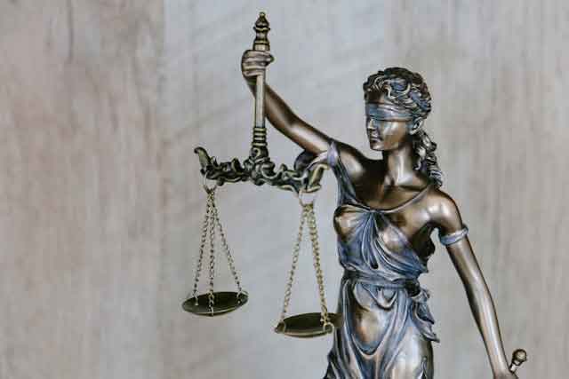 hukum hukum
