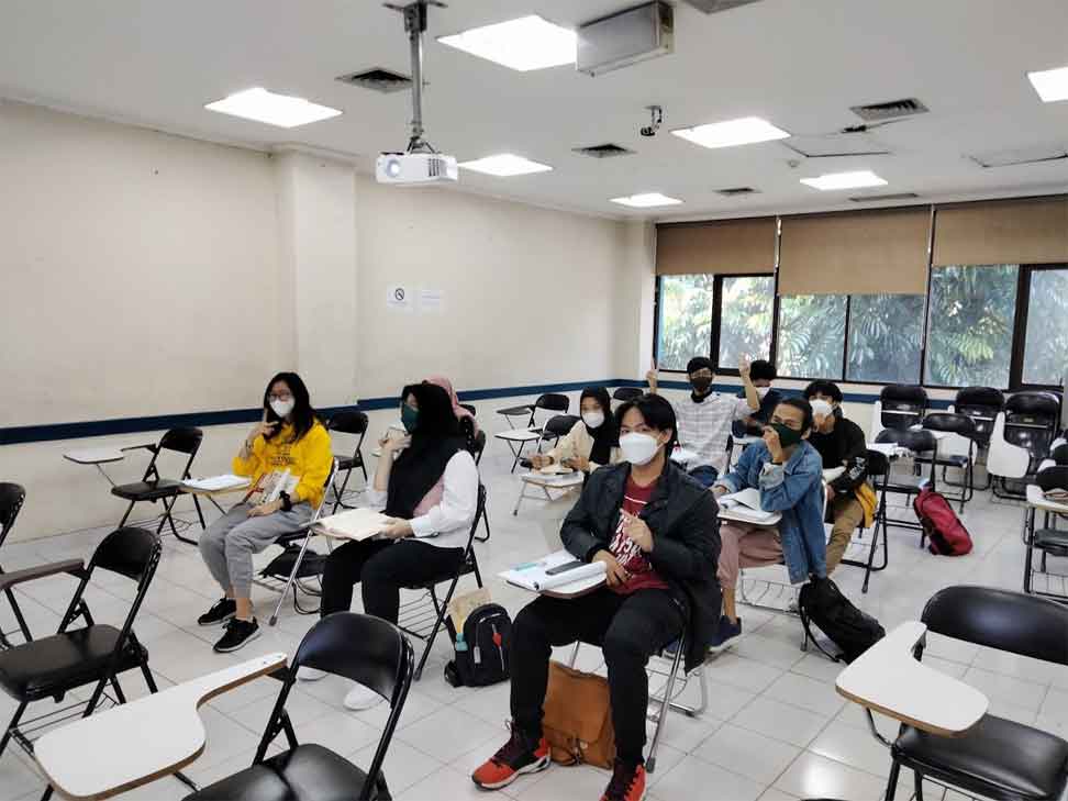 ruang-kelas-universitas-lia ruang-kelas-universitas-lia
