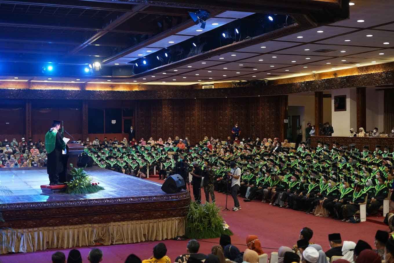 wisuda-unusida wisuda-unusida